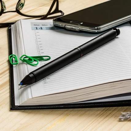 펜크리어: 당신의 창작을 깨우는 마법같은 도구